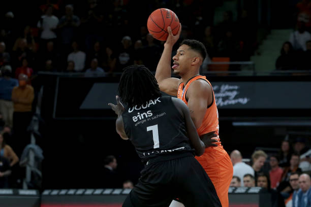 对新援杰克 对新援杰克