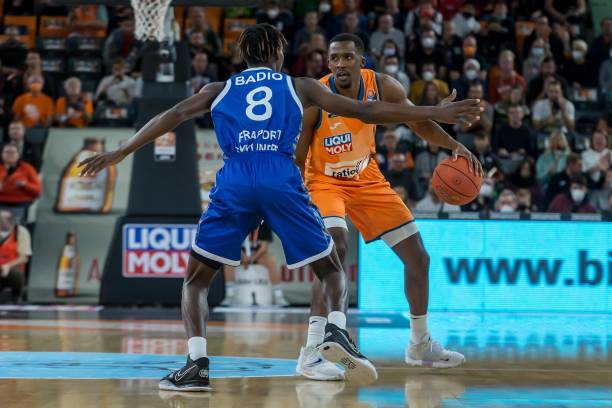 个教练而言 个教练而言