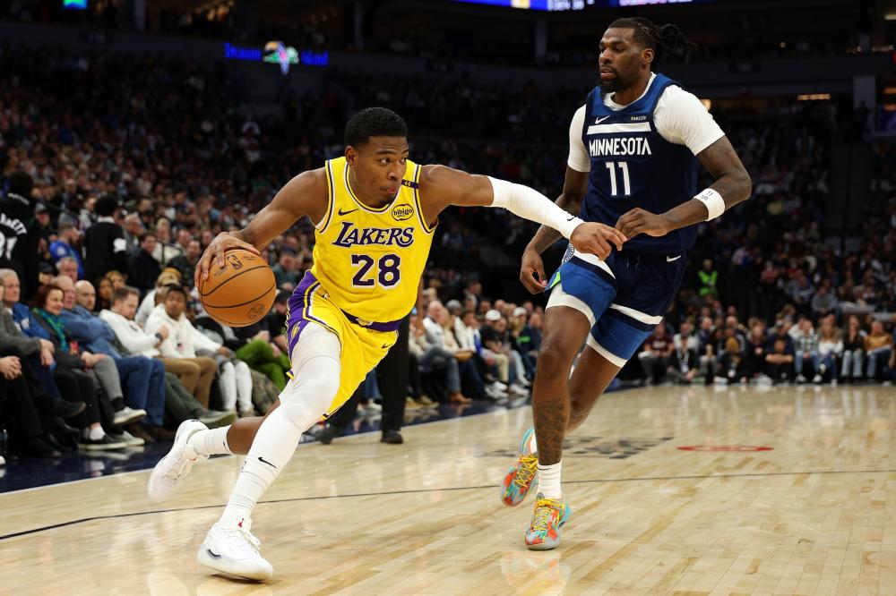 斯台普斯球 斯台普斯球