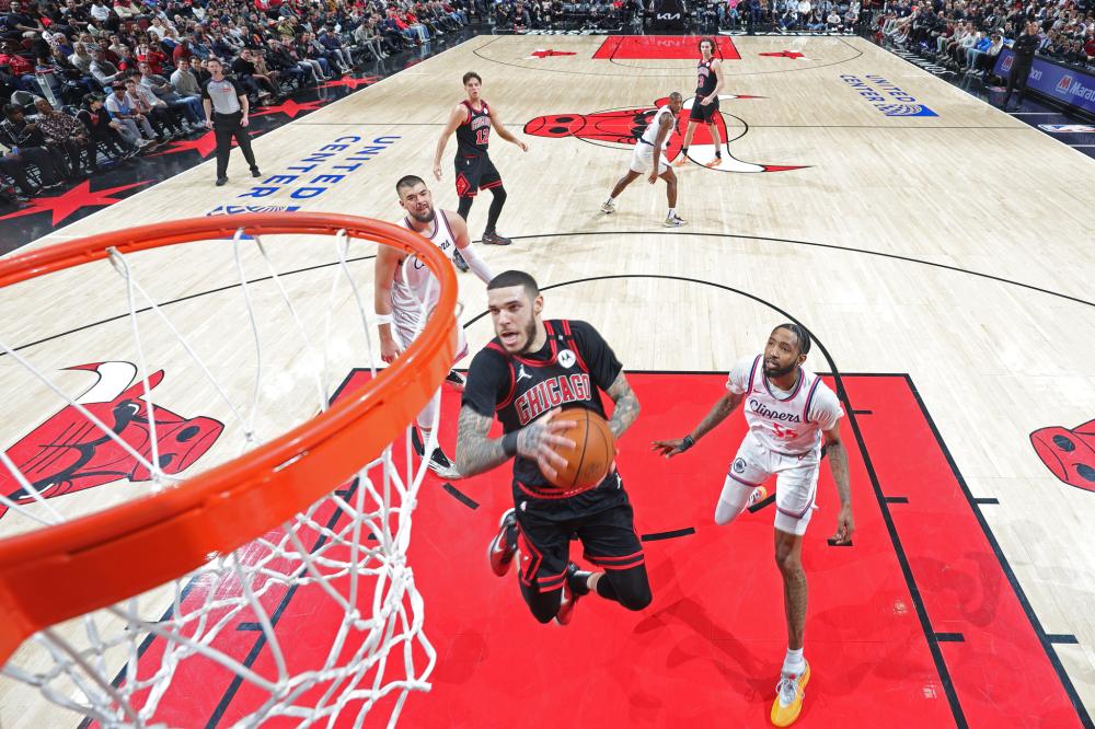 功越过人墙 功越过人墙